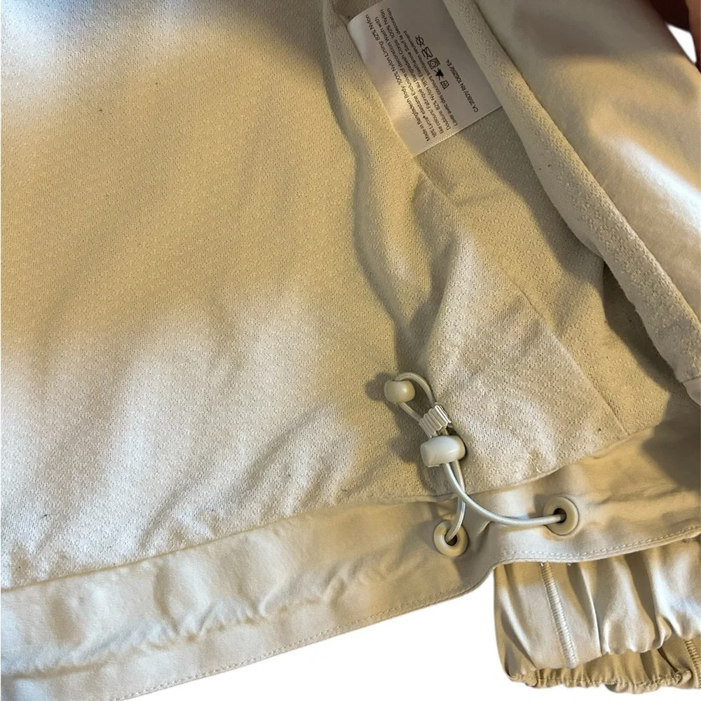 Women’s Lululemon Jacket - Picture 5 of 15